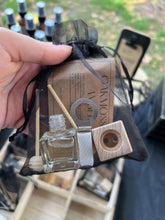 Load image into Gallery viewer, Diffusers