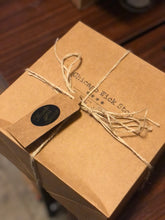 Load image into Gallery viewer, Pilsen